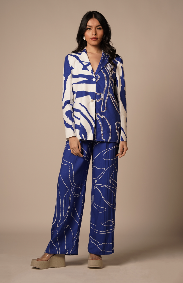 Cora-Cari Embroidered Blazer: SAMPLE SALE
