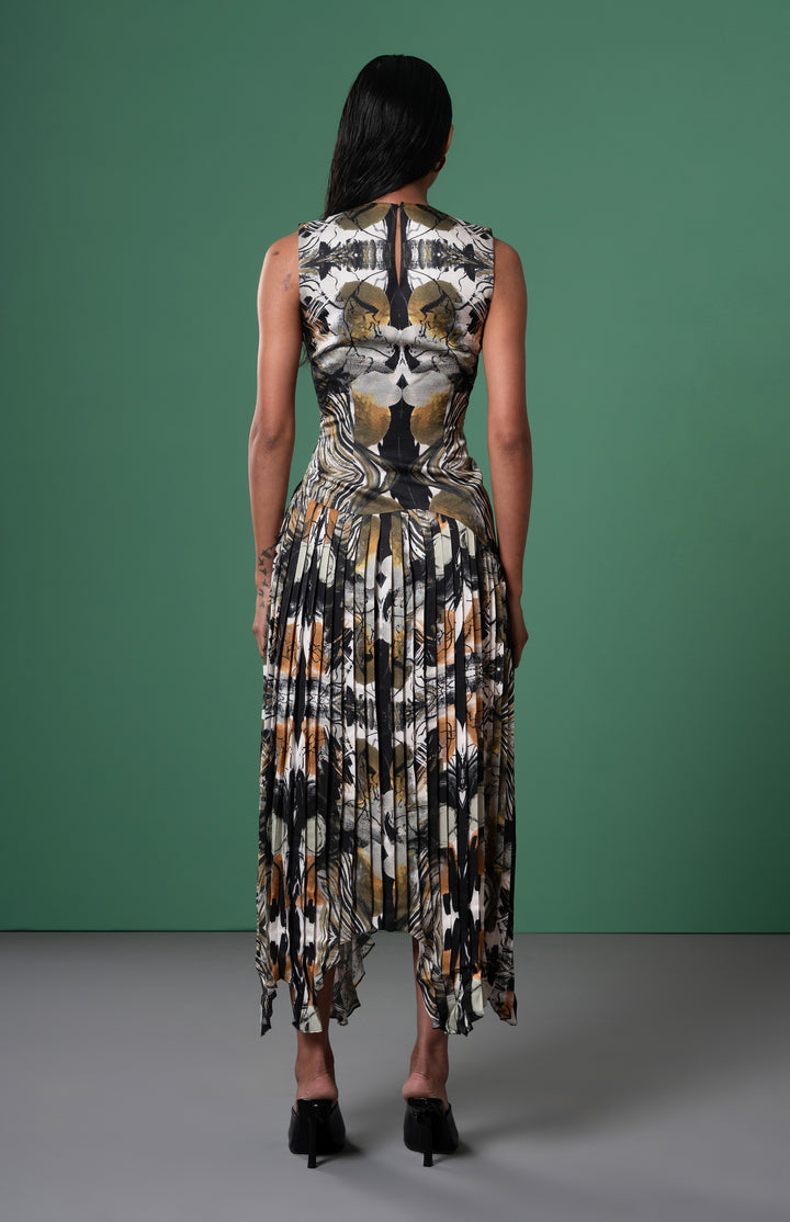 Meiro Pleated Dress: SAMPLE SALE