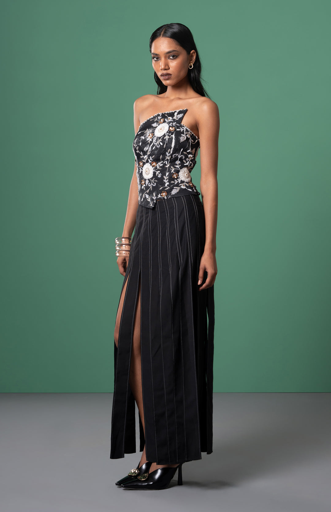 Kuro Shredded Skirt: SAMPLE SALE