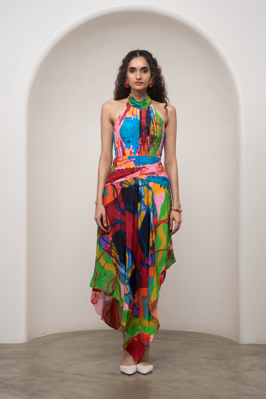 pleated maxi dress india Make every moment stylish and memorable by embracing the effortless elegance with Jayden Metallic Pleated Maxi Dress. Shop the collection in-store and online