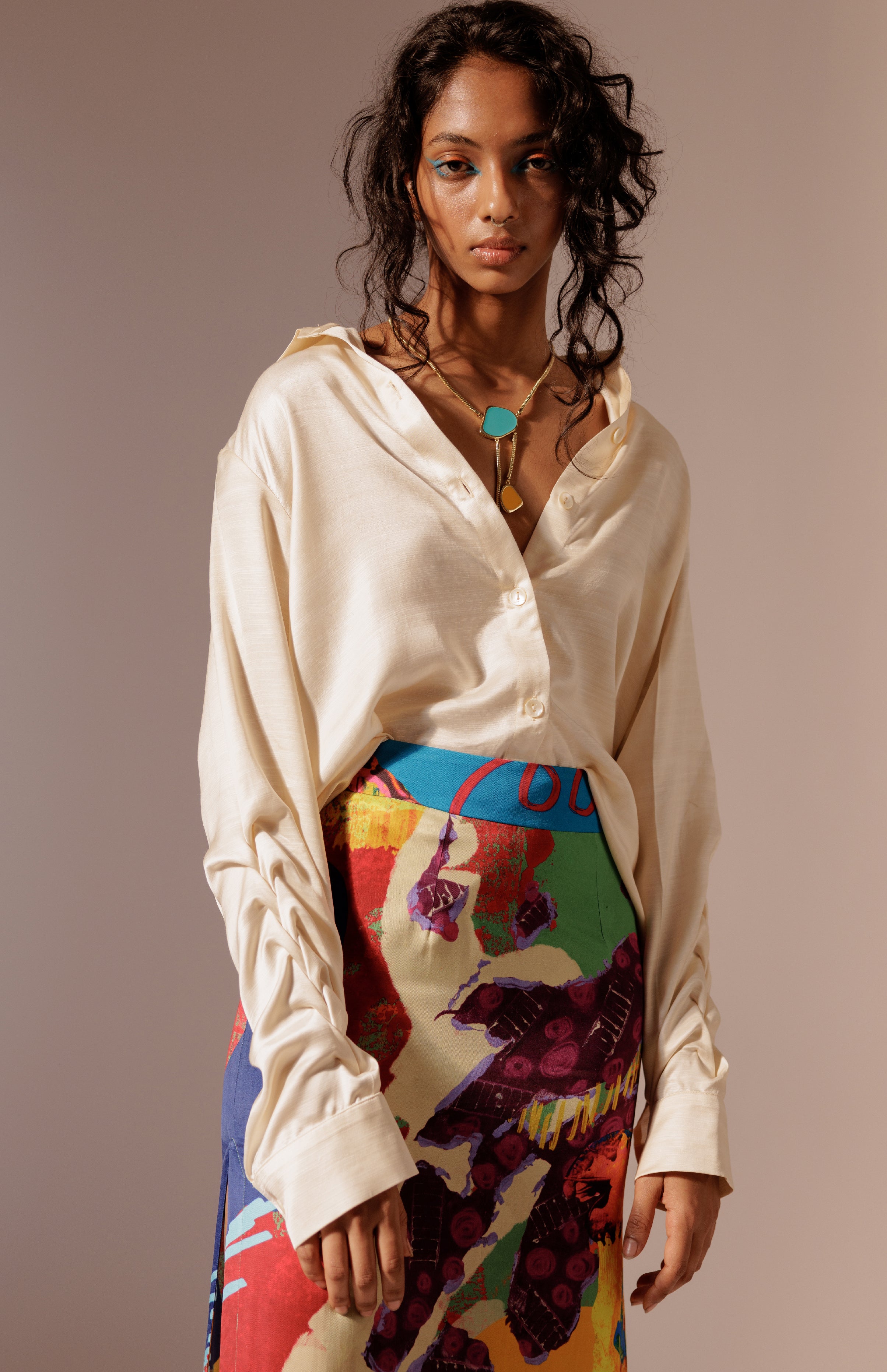 ファッションロイヤリティー　インド Buy Dark Navy Ajrakh Indian Co-ord Set by Designer ARJAN DUGAL X