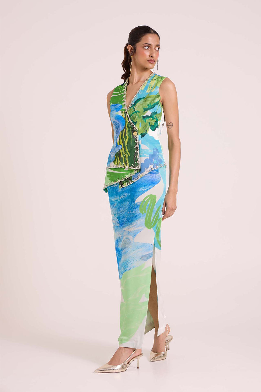 Nere Vest & Skirt