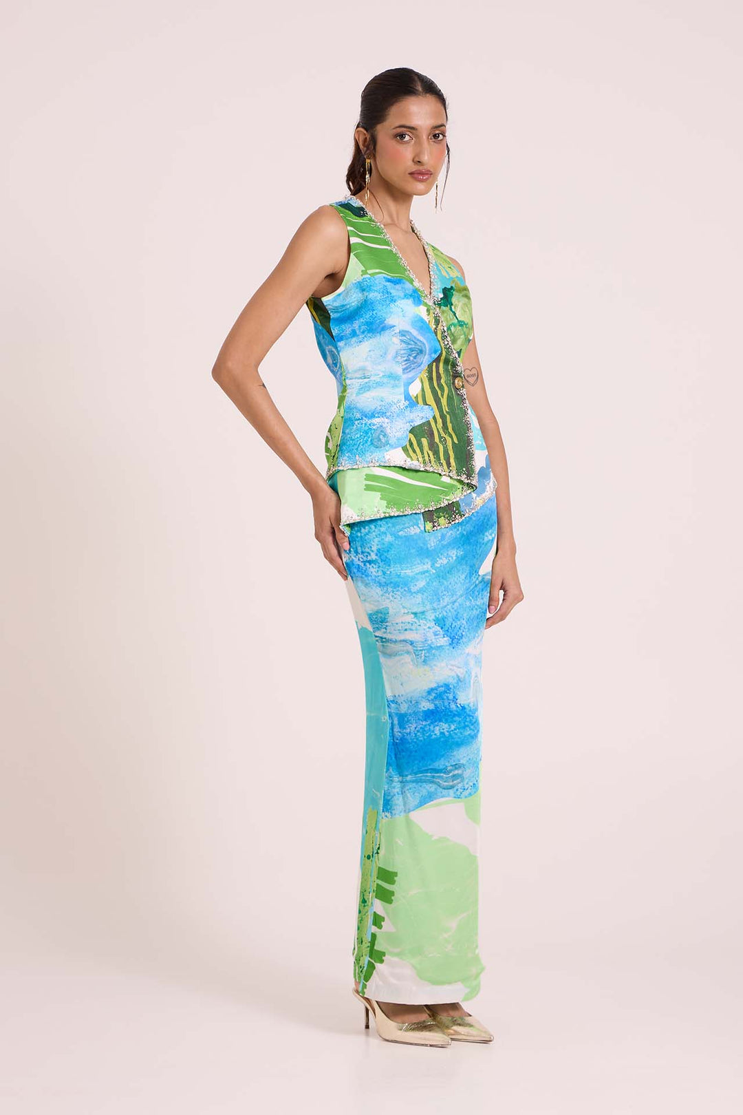 Nere Vest & Skirt
